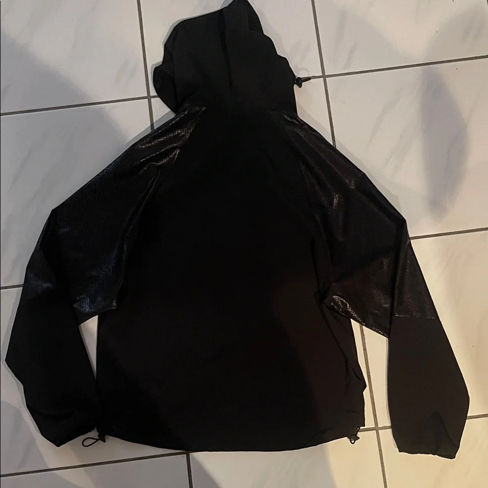 Beach Riot Black Hooded Jacket - Picture 6 of 7